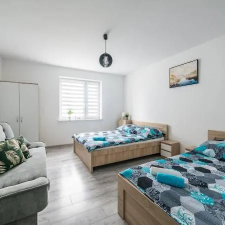 Apartamenty Nova Zator Exterior photo